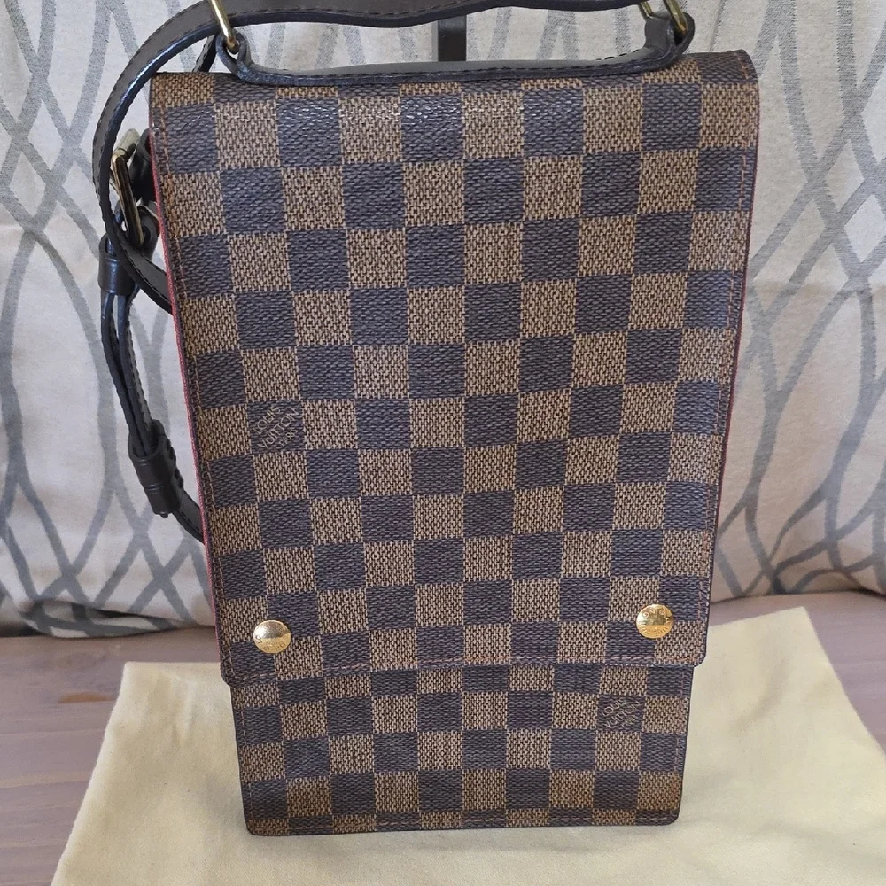 Louis Vuitton Dark Brown Checkered Messenger Bag With Dust Bag And Podhmark COA